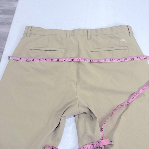 Tommy Bahama Chip Shot Shorts Tan Golf Performance 10-inch Men’s Size 36 - Picture 7 of 14